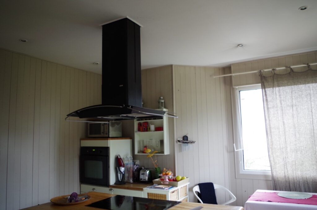 Cuisine avant travaux, maison de Saint-Cloud